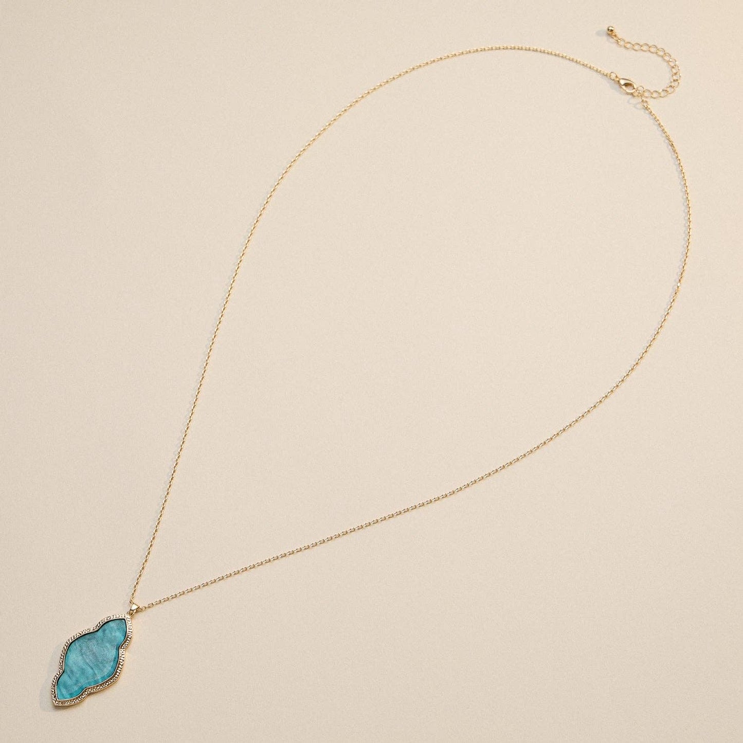 Iridescent Cloud-Shaped Pendant Necklace