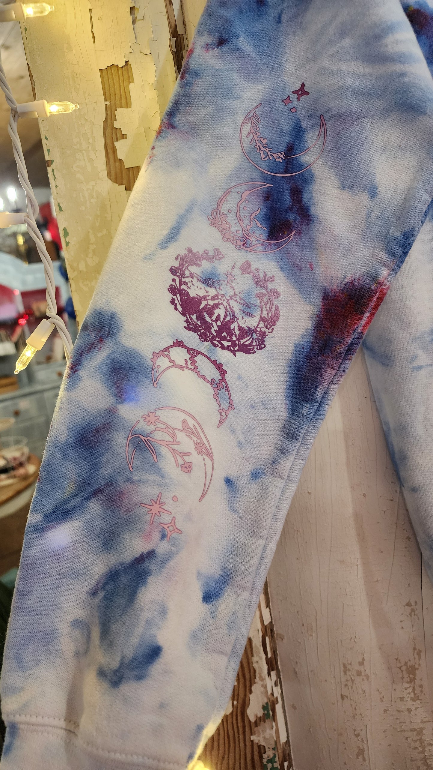 Velaris Tie Dye Sweatshirt