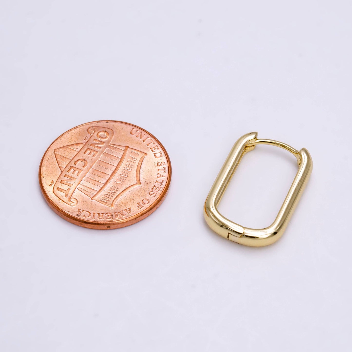 14K Gold Filled 18mm Oblong Minimalist Huggie Hoop Earrings