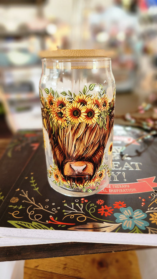 Highland Cow with Sunflowers 16OZ