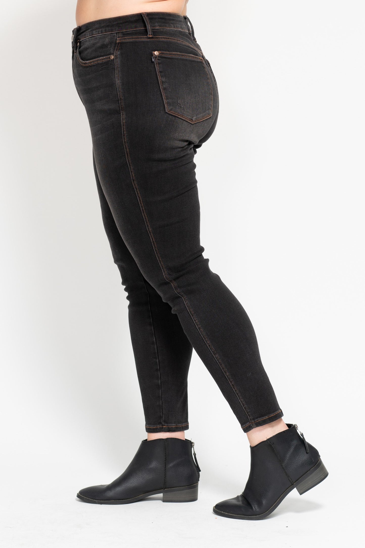 PLUS Tummy Control Black Wash Judy Blue Jeans