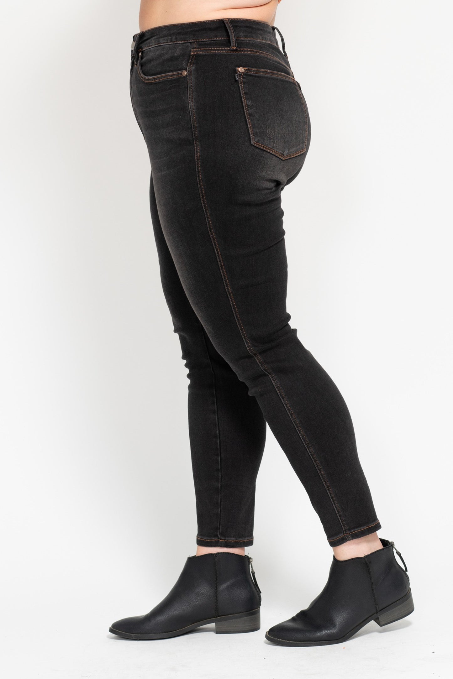 PLUS Tummy Control Black Wash Judy Blue Jeans