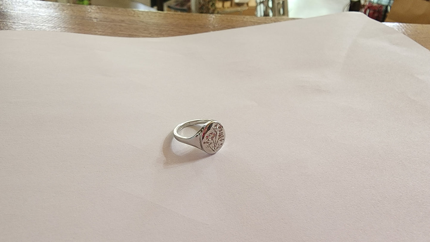 Flower Imprinted Ring Size 7